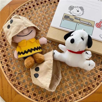 Kawaii Snoopy Keychain Pendant Cartoon Charlie Paper Bag Head Cover Doll Bag Pendant Toy Gift