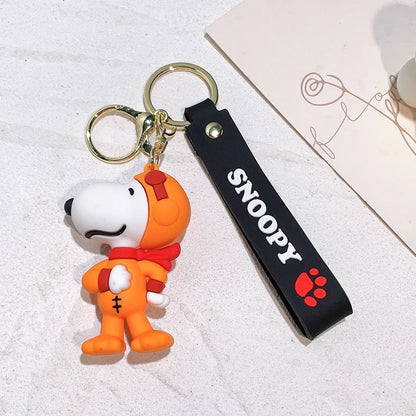 New Snoopy Charlie Keychain Cartoon Car Keychain Cute Bag Pendant Drops Glue Figure Halloween Christmas gifts