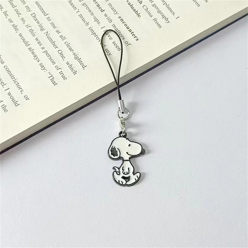 Snoopy men and women cute creative cartoon fashion simple versatile bag mobile phone decoration exquisite pendant key lanyard